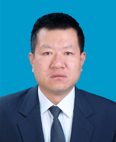 黄共兴